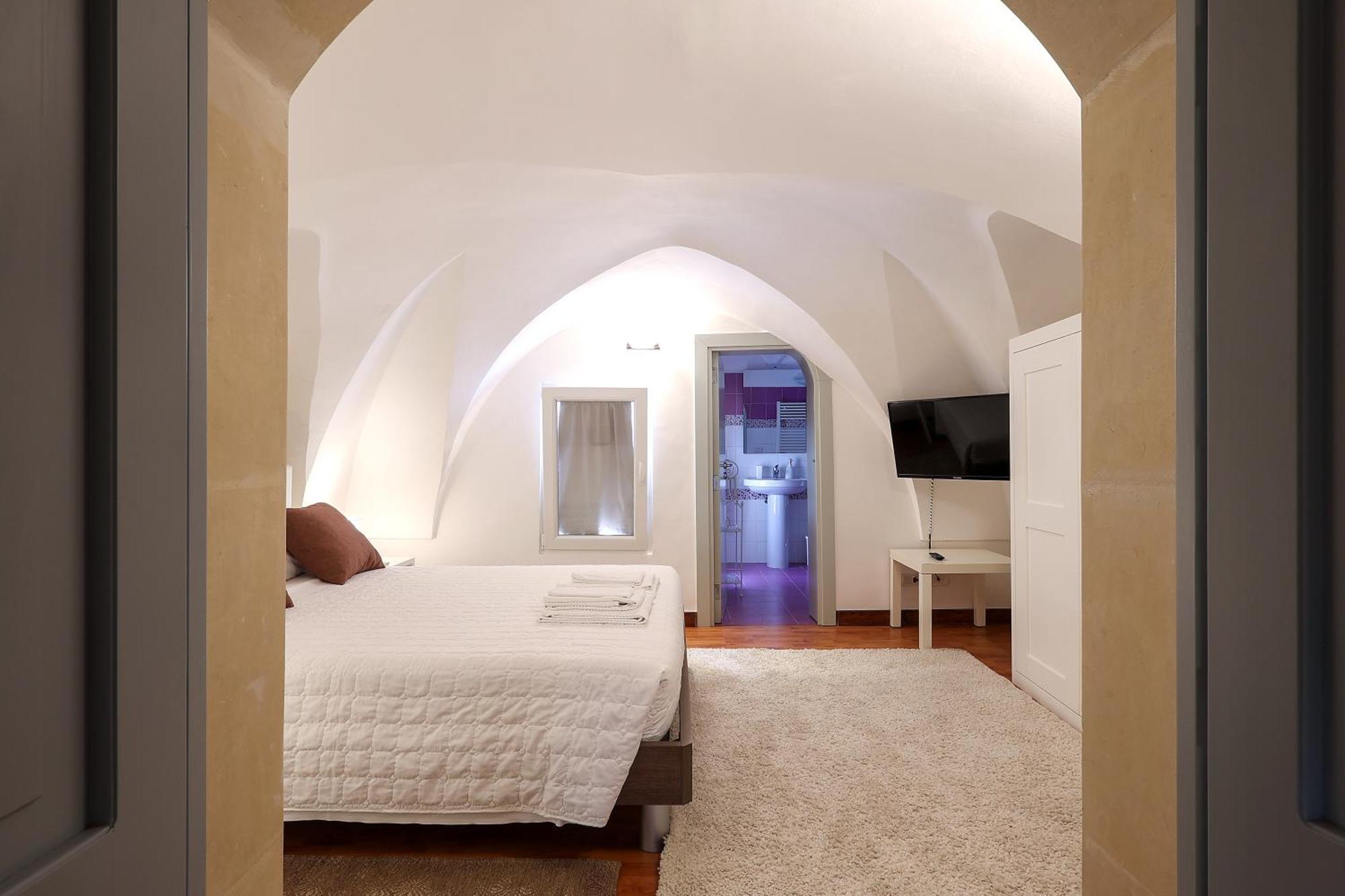 Goodstay La Suite 10 - Rooms - Lecce Eksteriør bilde